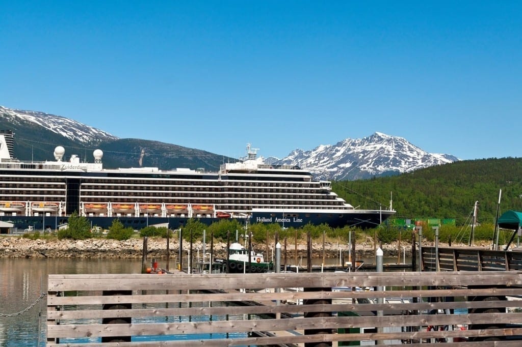 Cruise ship training accident, carnival cruise line ship sinks rats